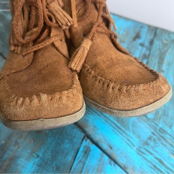 Minnetonka Tan Leather Suede Wedge Shoes Fringe Size 6 Southwestern Rodeo Boho - Picture 9 of 13